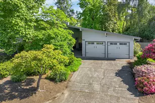 8835 SW Oak Ln, Portland, OR 97223 - Photo 2