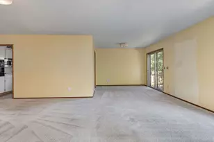 8835 SW Oak Ln, Portland, OR 97223 - Photo 14