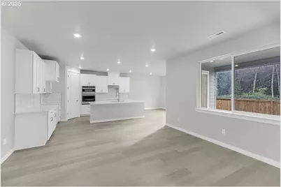 415 SW 32nd St, Battle Ground, WA 98604 - Photo 4