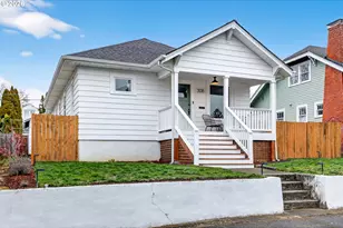 308 W 35th St, Vancouver, WA 98660 - Photo 2