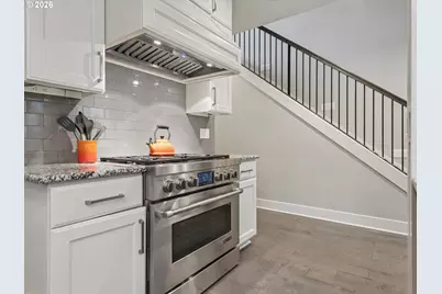 8514 SW 46th Ave, Portland, OR 97219 - Photo 10