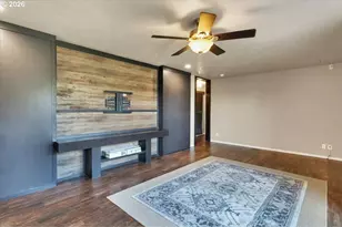 1033 Camelot Dr, Salem, OR 97306 - Photo 34