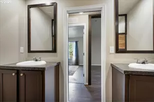 1033 Camelot Dr, Salem, OR 97306 - Photo 40