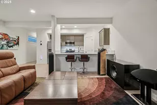 1121 N Auburn Pl, Ridgefield, WA 98642 - Photo 8