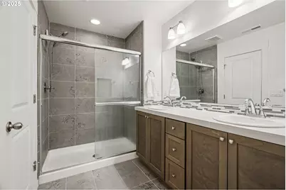 1121 N Auburn Pl, Ridgefield, WA 98642 - Photo 16