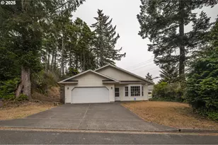 903 Chickses Dr, Coos Bay, OR 97420 - Photo 30