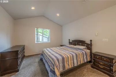 903 Chickses Dr, Coos Bay, OR 97420 - Photo 22