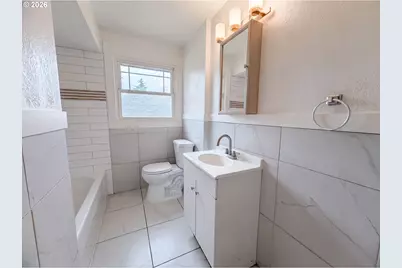 11650 NE Glisan St, Portland, OR 97220 - Photo 12