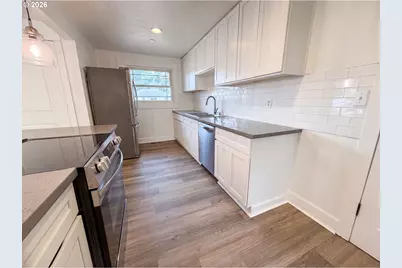 11650 NE Glisan St, Portland, OR 97220 - Photo 2