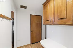 2225 NW Estaview Cir, Corvallis, OR 97330 - Photo 36