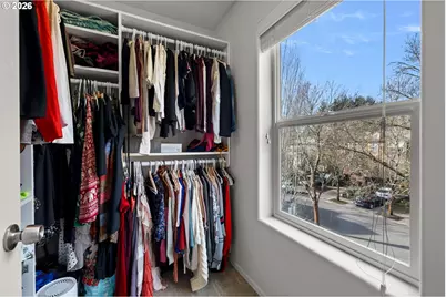 232 NE 76th Ave, Hillsboro, OR 97124 - Photo 22