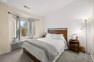 232 NE 76th Ave, Hillsboro, OR 97124 - Photo 18