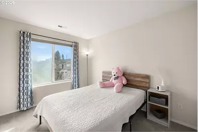 232 NE 76th Ave, Hillsboro, OR 97124 - Photo 26