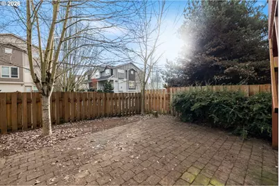 232 NE 76th Ave, Hillsboro, OR 97124 - Photo 16