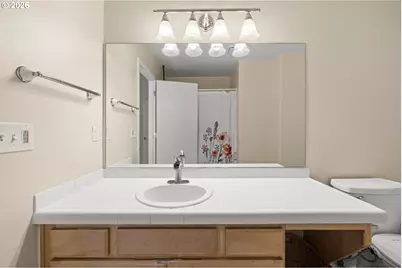 232 NE 76th Ave, Hillsboro, OR 97124 - Photo 24