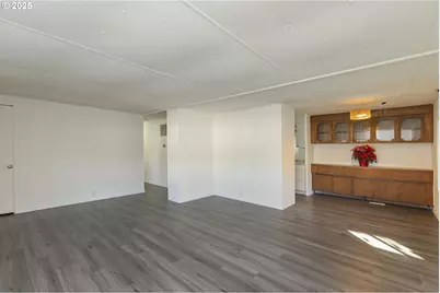 11624 SW Royal Villa Dr, Portland, OR 97224 - Photo 16