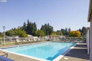 11624 SW Royal Villa Dr, Portland, OR 97224 - Photo 42