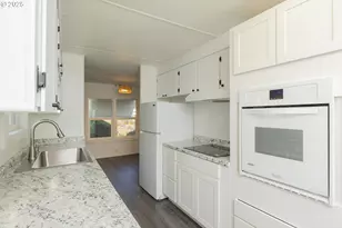 11624 SW Royal Villa Dr, Portland, OR 97224 - Photo 24