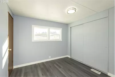 11624 SW Royal Villa Dr, Portland, OR 97224 - Photo 36
