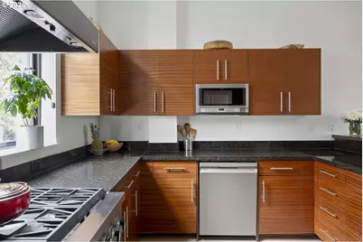 1636 NW Riverscape St, Portland, OR 97209 - Photo 14