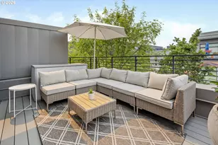 1636 NW Riverscape St, Portland, OR 97209 - Photo 36