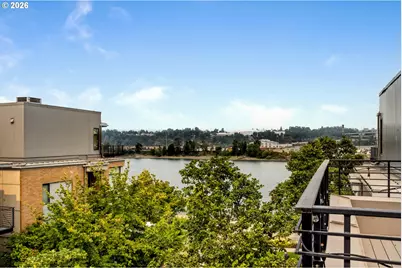 1636 NW Riverscape St, Portland, OR 97209 - Photo 38
