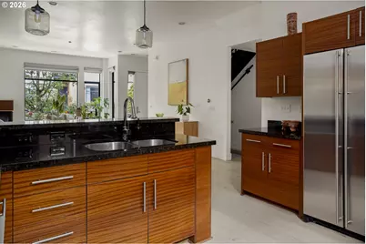 1636 NW Riverscape St, Portland, OR 97209 - Photo 16