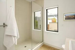 1636 NW Riverscape St, Portland, OR 97209 - Photo 34