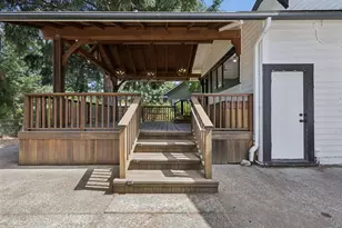 205 NW 12th St, Gresham, OR 97030 - Photo 28
