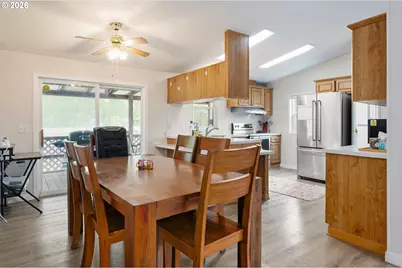 78188 Layng Rd, Cottage Grove, OR 97424 - Photo 8