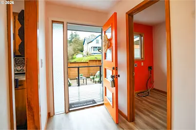 175 S 1st St, Kalama, WA 98625 - Photo 10