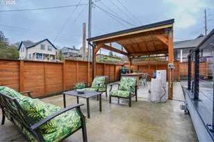 175 S 1st St, Kalama, WA 98625 - Photo 6