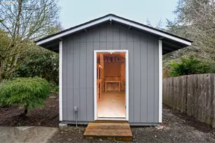 175 S 1st St, Kalama, WA 98625 - Photo 46