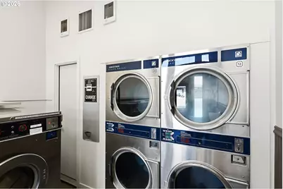 501 Deschutes Ave, Maupin, OR 97037 - Photo 4