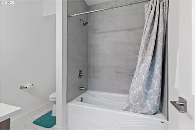 813 SW 9th St, Lincoln City, OR 97367 - Photo 22