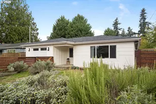 6135 SE Lambert St, Portland, OR 97206 - Photo 1