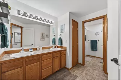 11616 Lewis River Rd, Ariel, WA 98603 - Photo 34