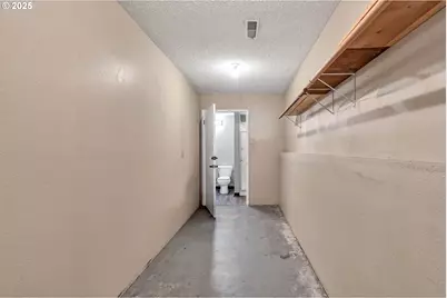 3338 SE 156th Ave, Portland, OR 97236 - Photo 24