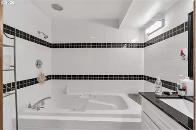 3338 SE 156th Ave, Portland, OR 97236 - Photo 28