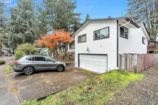 3338 SE 156th Ave, Portland, OR 97236 - Photo 2