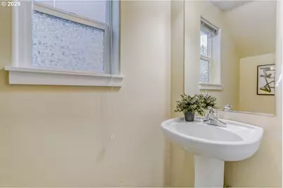 17395 SW Vincent St, Beaverton, OR 97078 - Photo 16