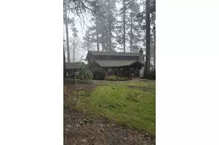 1330 NE Linnwood Dr, Albany, OR 97322 - Photo 1