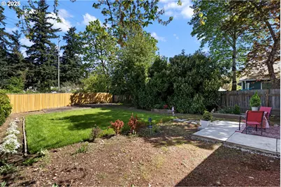 12311 SE Ramona St, Portland, OR 97236 - Photo 36