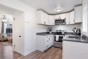 12311 SE Ramona St, Portland, OR 97236 - Photo 26