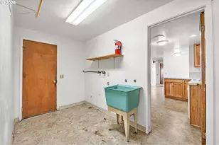 3420 Harris St, Eugene, OR 97405 - Photo 30
