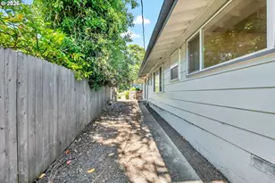 3420 Harris St, Eugene, OR 97405 - Photo 12