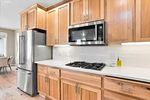 906 N 9th Way, Ridgefield, WA 98642 - Photo 8