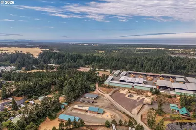 93697 Storage Dr, North Bend, OR 97459 - Photo 22