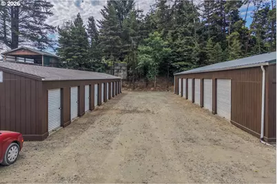 93697 Storage Dr, North Bend, OR 97459 - Photo 10