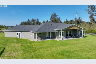 89120 Arrowhead Rd, Warrenton, OR 97146 - Photo 2